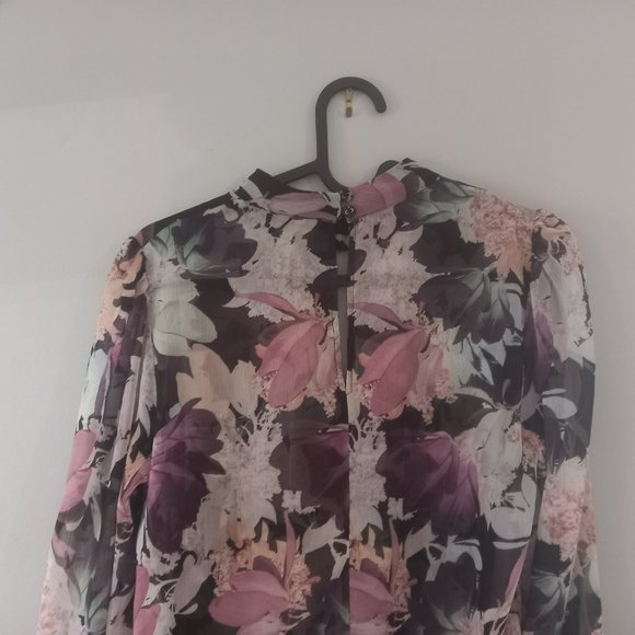 Portmans floral long sleeve sheer blouse (sz 6) keyhole detail - Picture 9 of 9